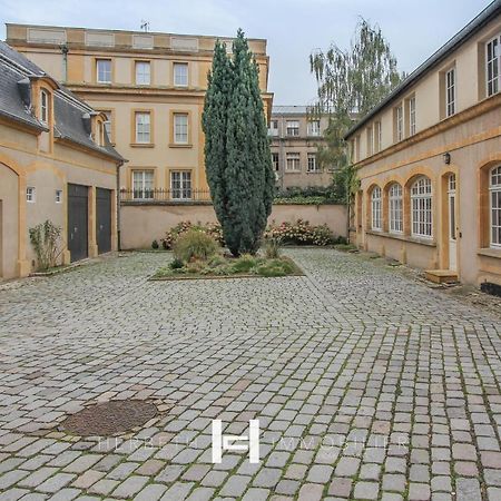 H-Bnb - Les Meubles Du 1 Bed & Breakfast Metz Bagian luar foto