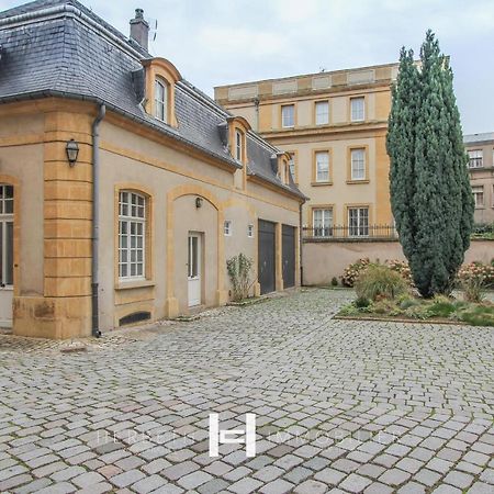 H-Bnb - Les Meubles Du 1 Bed & Breakfast Metz Bagian luar foto