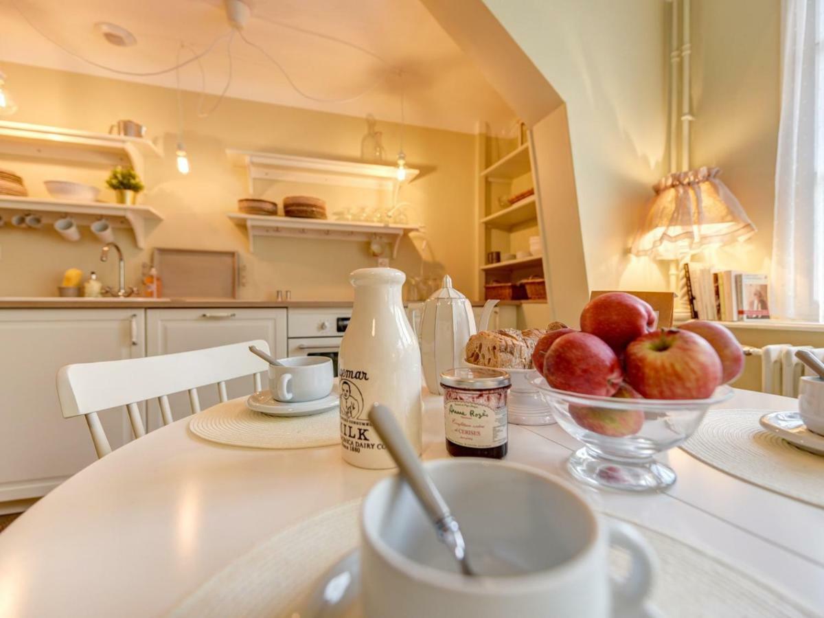 H-Bnb - Les Meubles Du 1 Bed & Breakfast Metz Bagian luar foto