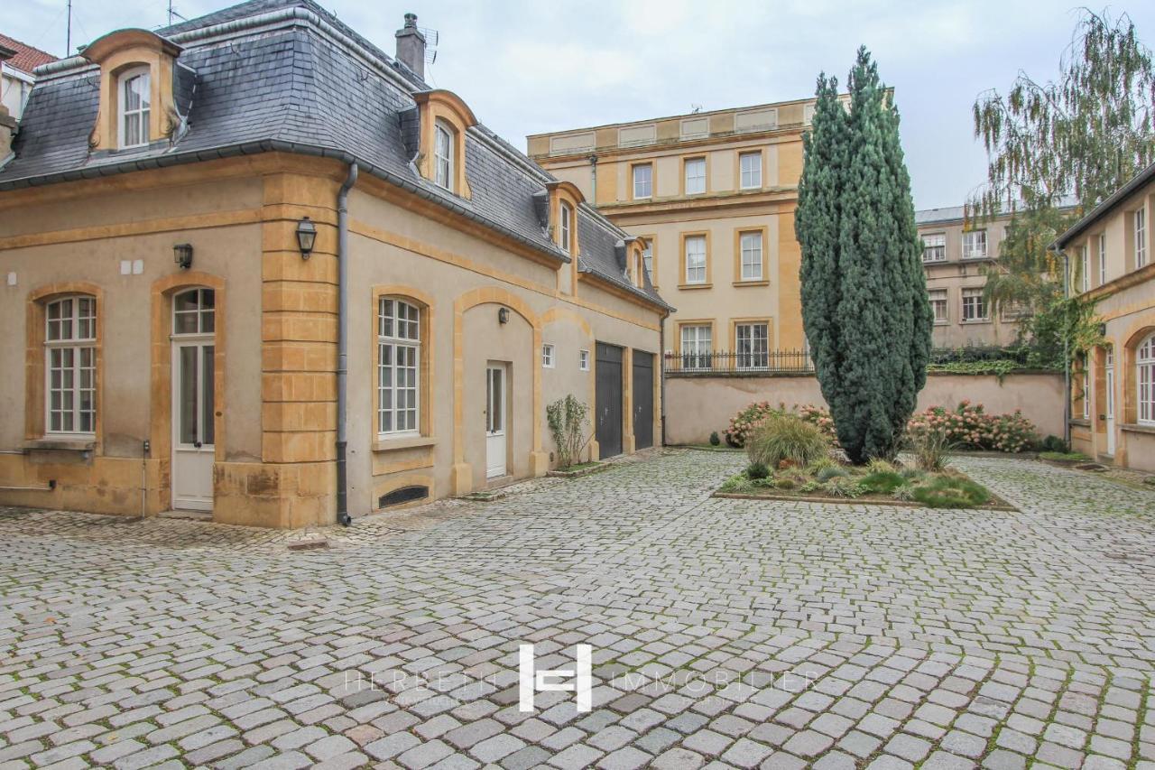 H-Bnb - Les Meubles Du 1 Bed & Breakfast Metz Bagian luar foto